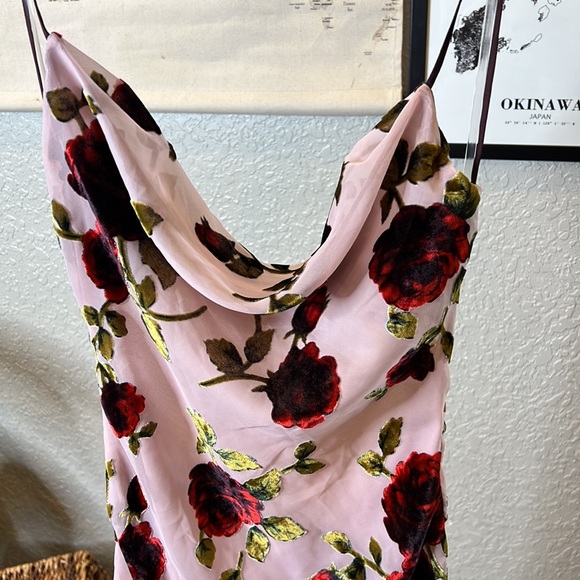 HOUSE OF CB 'Serena' Pink Devore Maxi Dress NWOT - Picture 12 of 12